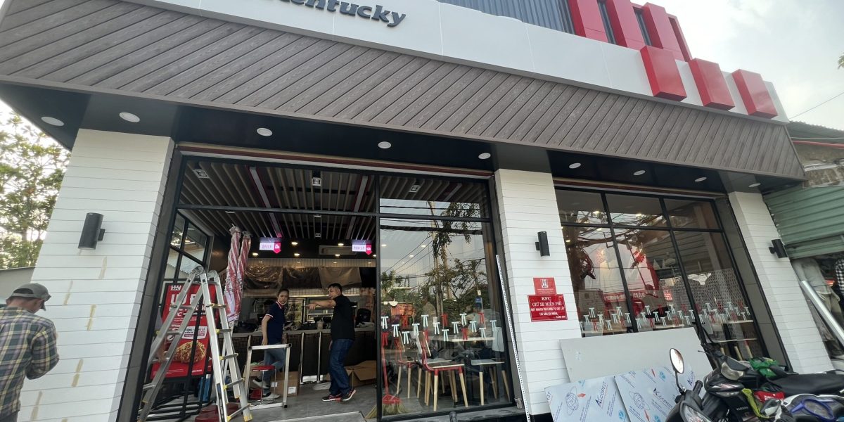 Quá trình thi công kfc nguyễn văn tạo bởi Kiến Thạch